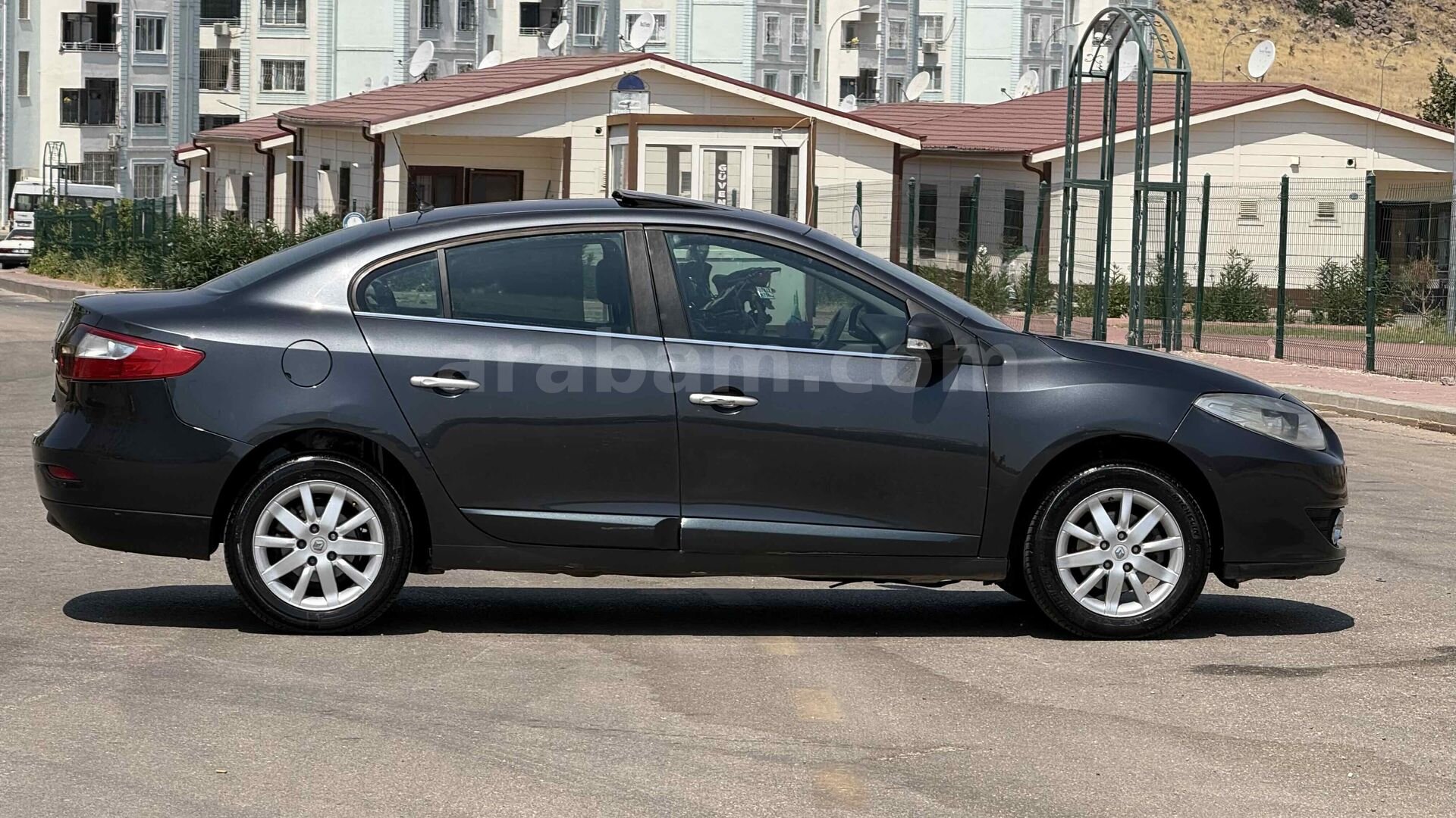 TOSYALI’DAN Renault Fluence 1.5 dCi Privilege 2011 Model Gaziantep 4