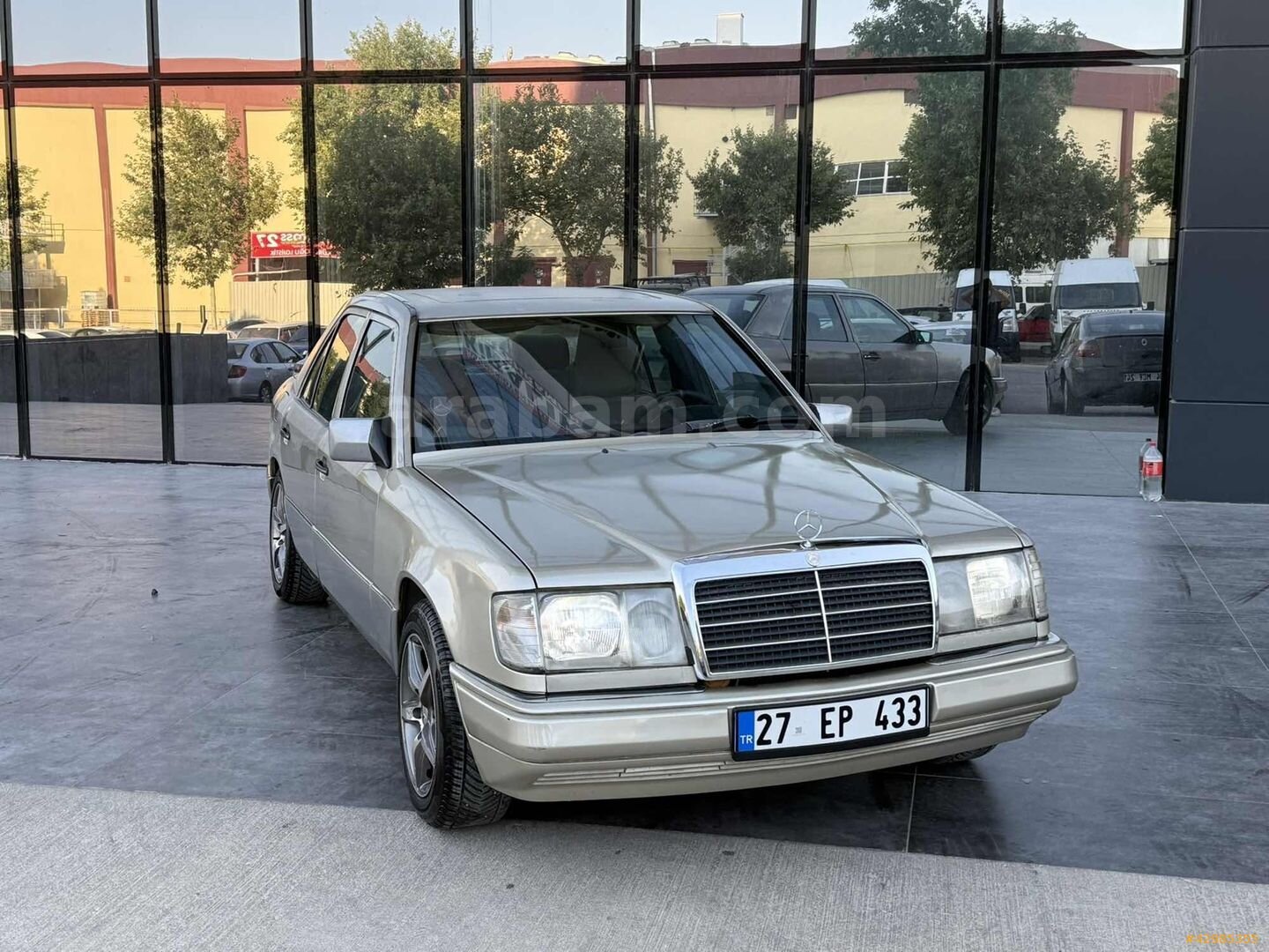 İLK SAHİBİN'DEN 1990 MODEL 200E 2009 TRAFİĞE ÇIKIŞLI 3