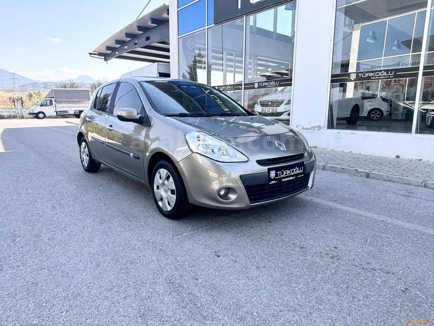 TÜRKOĞLUNDAN OTOMATİK CLİO 1.2 16W 152 BİN KM ( K.KARTI TAKSİT) 2