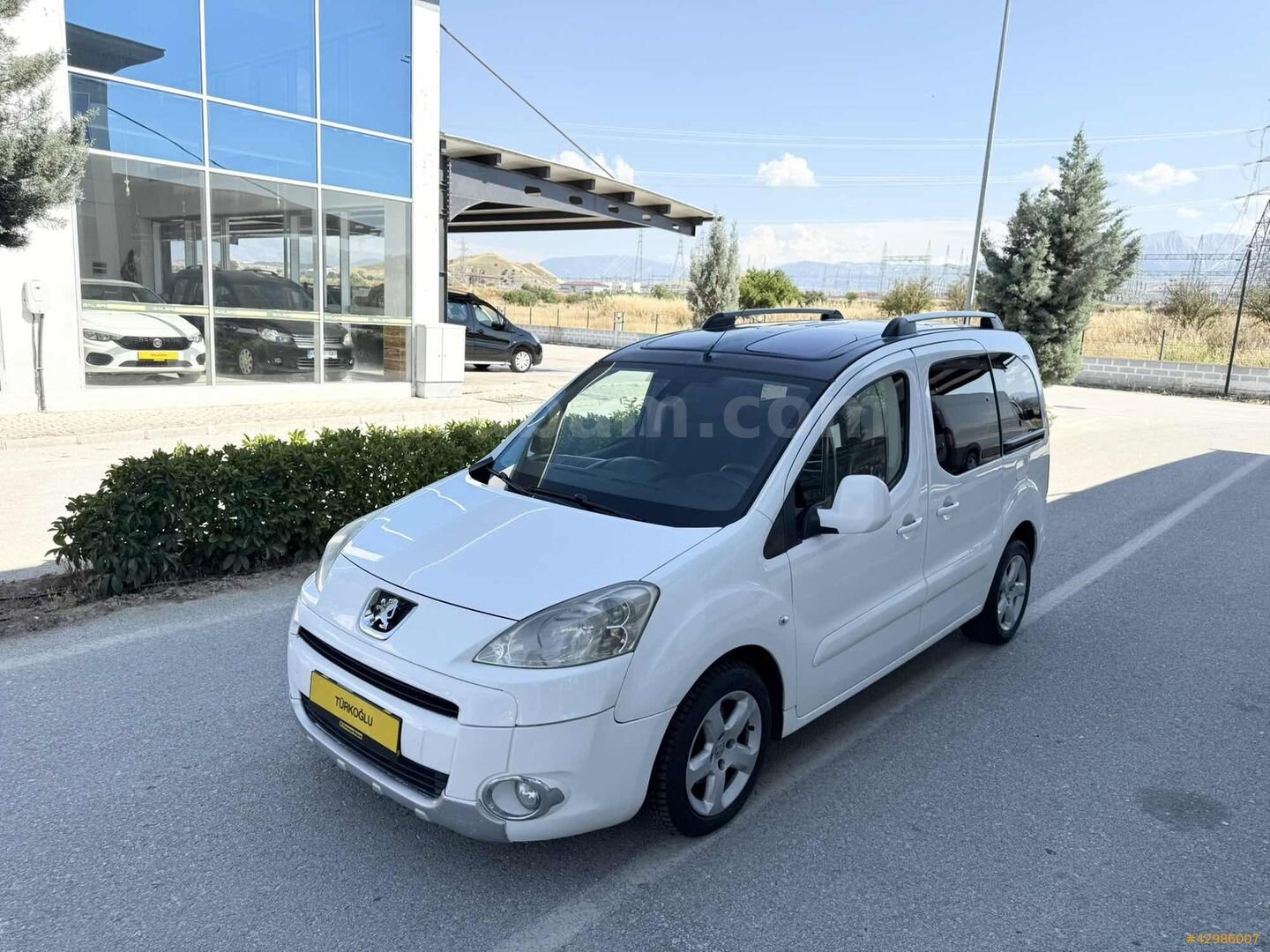 TÜRKOĞLUNDAN CAM TAVAN PARTNER 110 HP EURO 5 PREMİUM ZENİT PACK 5