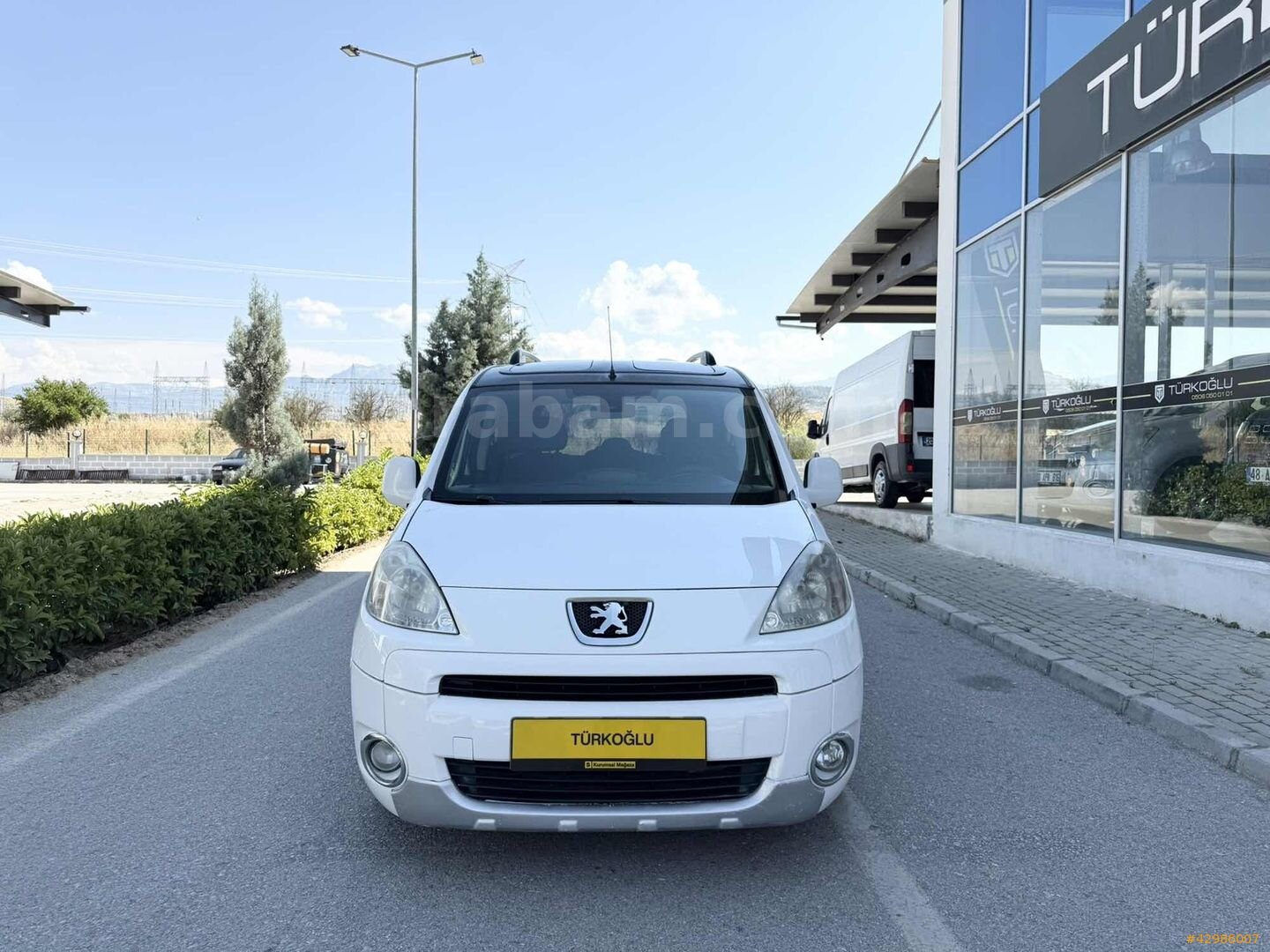 TÜRKOĞLUNDAN CAM TAVAN PARTNER 110 HP EURO 5 PREMİUM ZENİT PACK 3