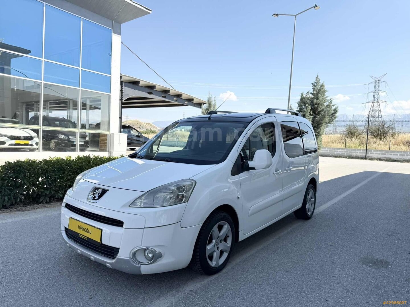 TÜRKOĞLUNDAN CAM TAVAN PARTNER 110 HP EURO 5 PREMİUM ZENİT PACK 4