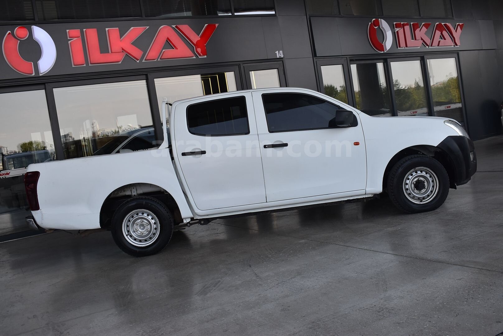 İLKAY'DAN 2016 ISUZU D-MAX 4x2 ÇİFT KABİN 269,000 KM'DE 4