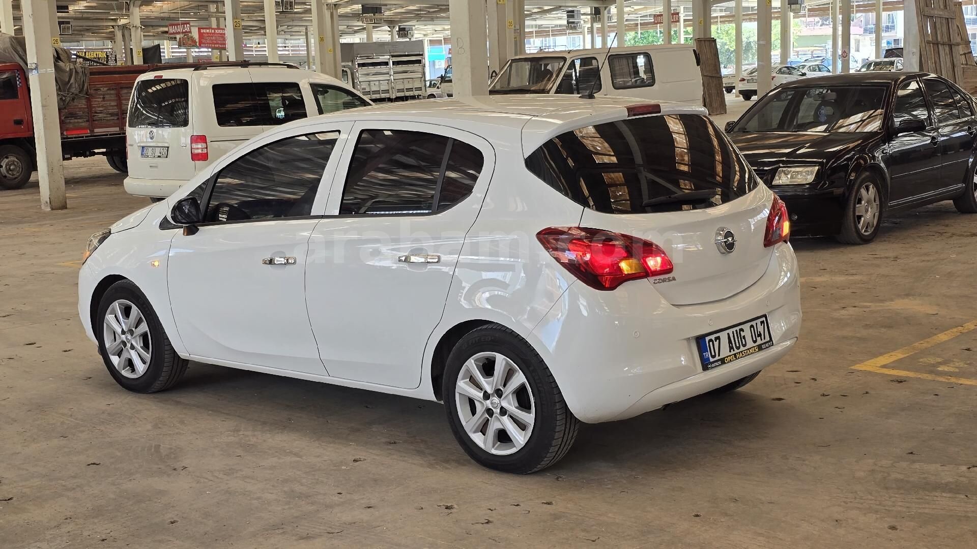 Galeriden Opel Corsa 1.2 Essentia 2015 Model Aydın 150.000 km Beyaz 6