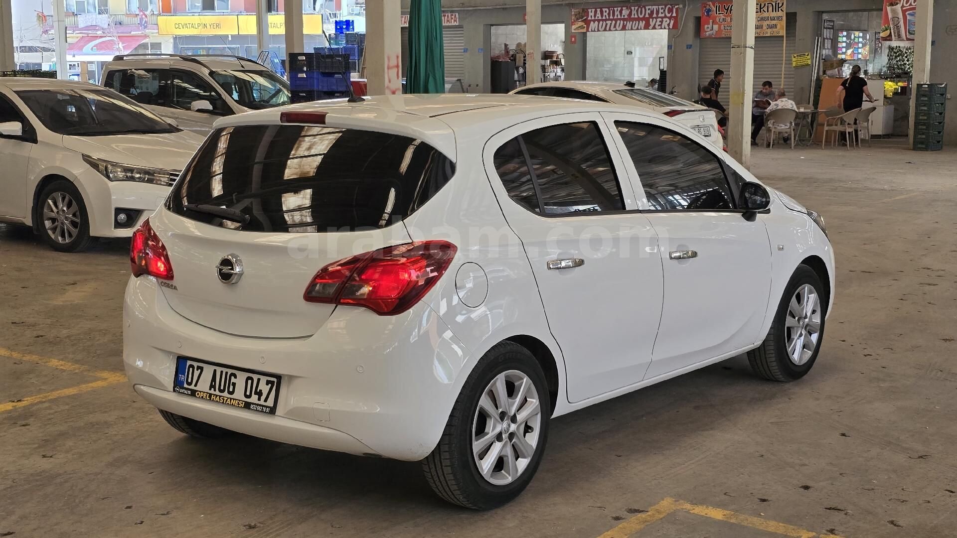 Galeriden Opel Corsa 1.2 Essentia 2015 Model Aydın 150.000 km Beyaz 4