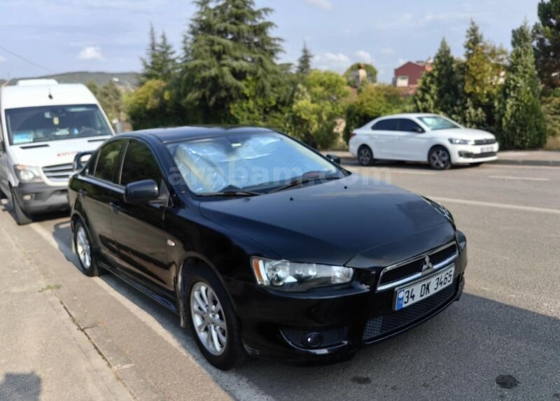 Sahibinden Mitsubishi Lancer 1.5 Invite 2011 Model