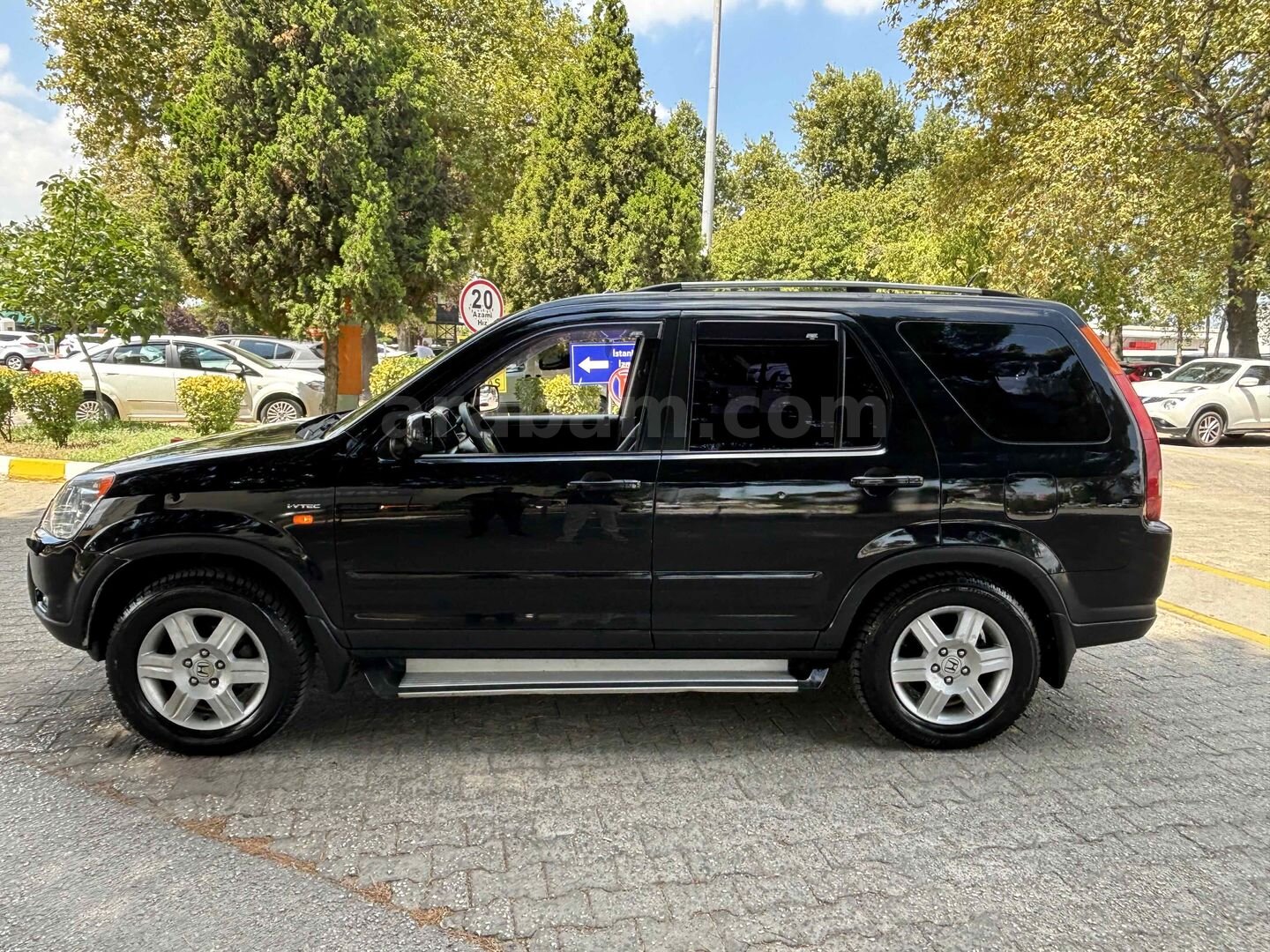 Galeriden Honda CR-V 2.0i LS 2003 Model Bursa 7