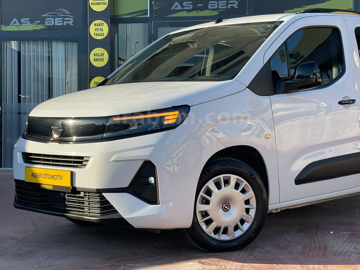 345 BİN PEŞİNAT İLE 2025 OPEL COMBO ESSENTİAL 60.000KM HATASIZ 4
