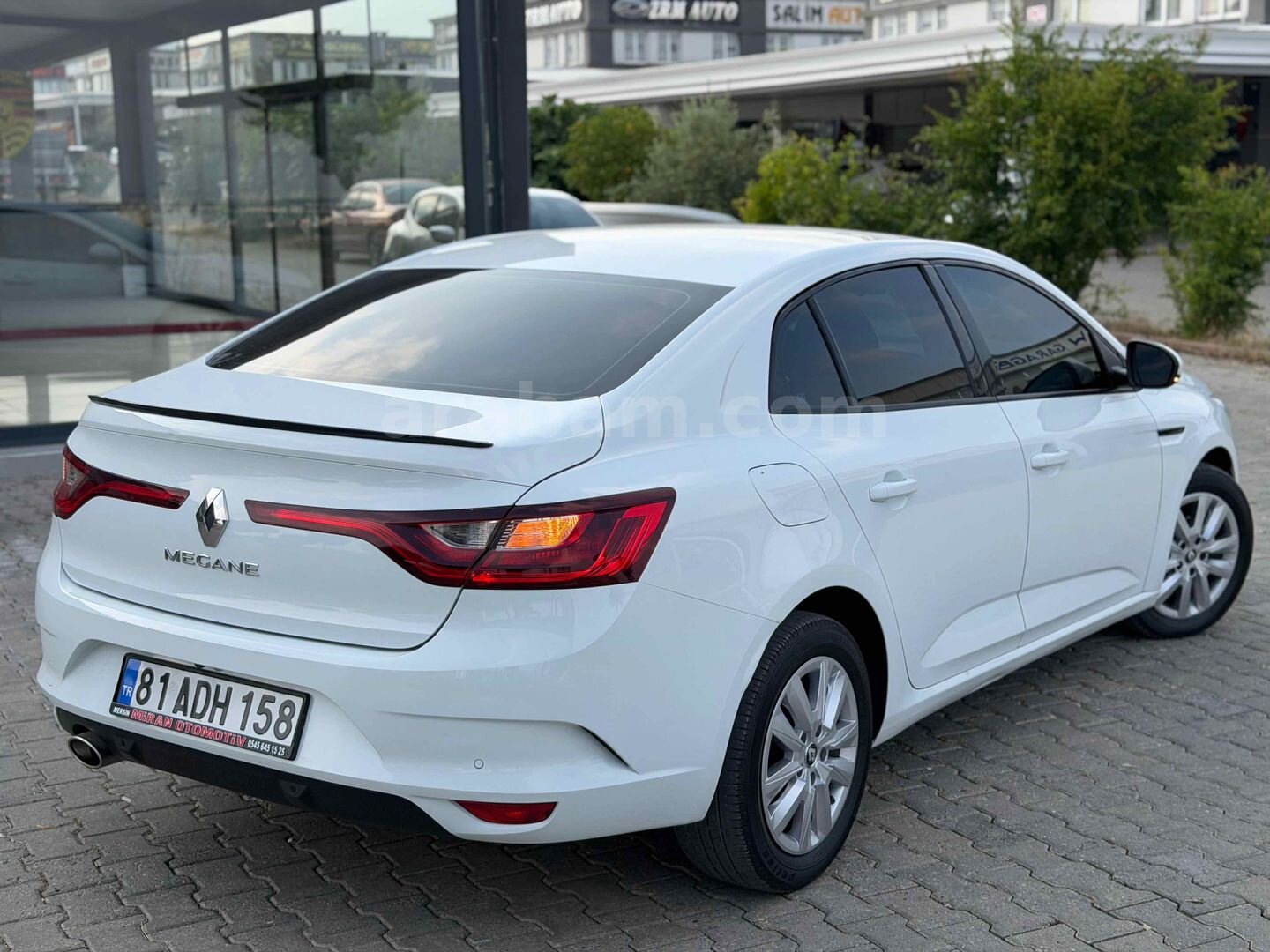 Galeriden Renault Megane 1.6 Joy 2017 Model Mersin 6
