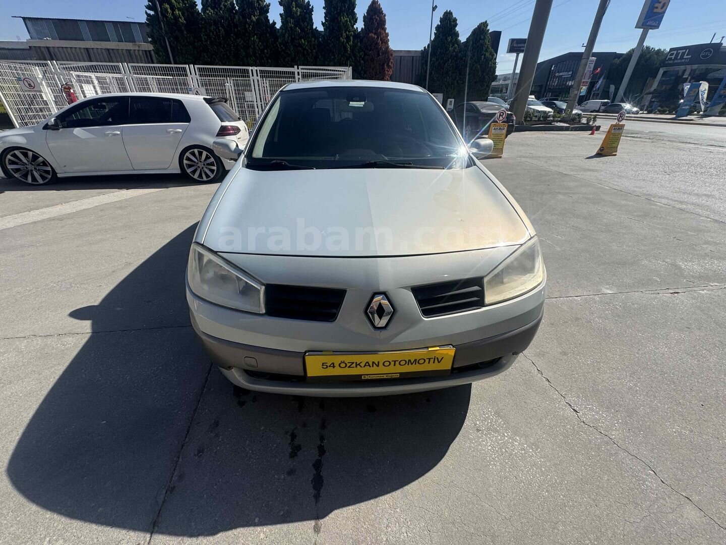 54 Özkan otomotiv den megan 2 1