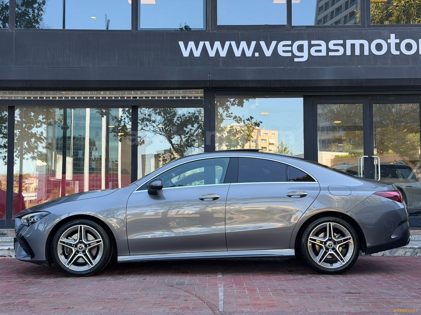 VEGAS MOTORS-2025 MERCEDES CLA 200 AMG ISITMA HAFIZA BURMESTER 5