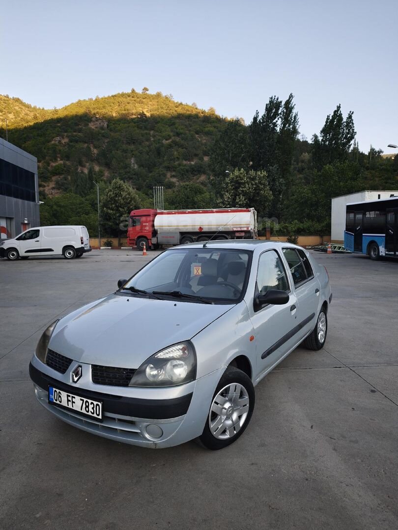 DEĞİŞİNSİZ 2003 Renault Clio 1.4 1