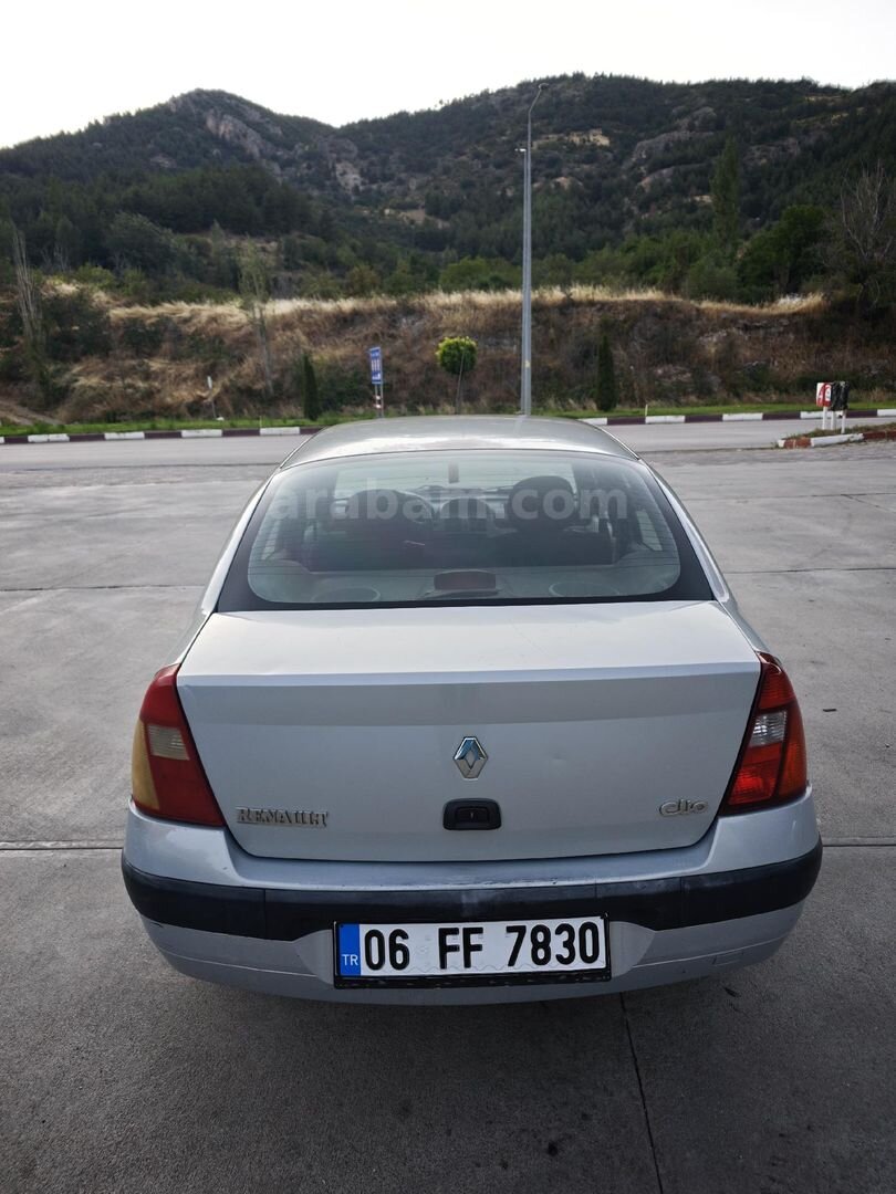 DEĞİŞİNSİZ 2003 Renault Clio 1.4 6