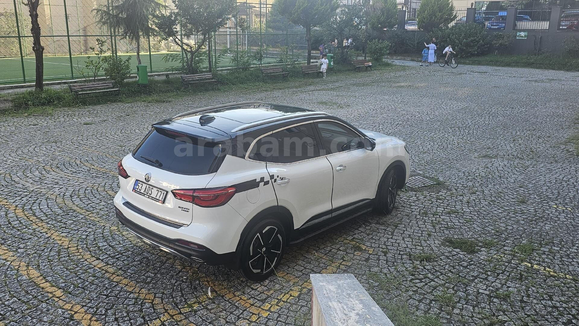 Sahibinden MG EHS 1.5 Hybrid Luxury 2023 Model 1