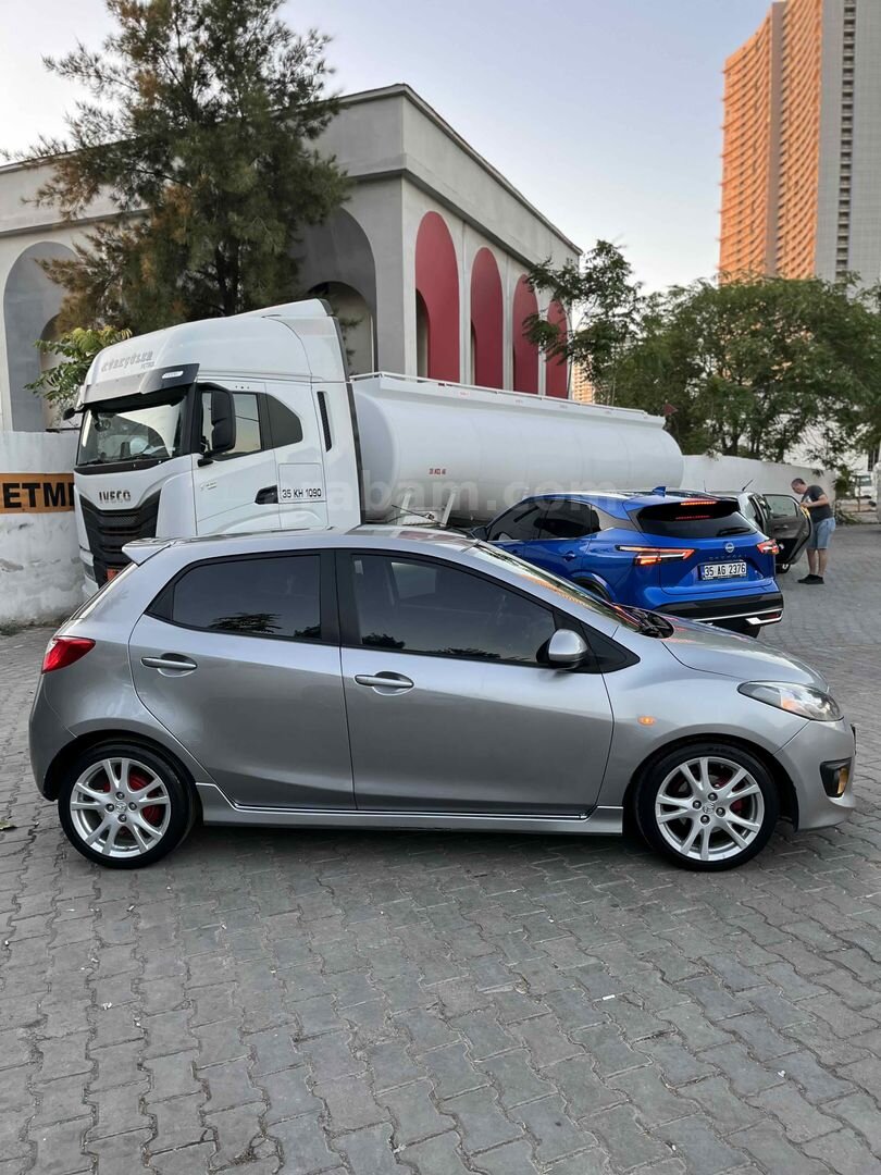 Sahibinden Mazda 2 1.5 Sport 2010 Model İzmir 6