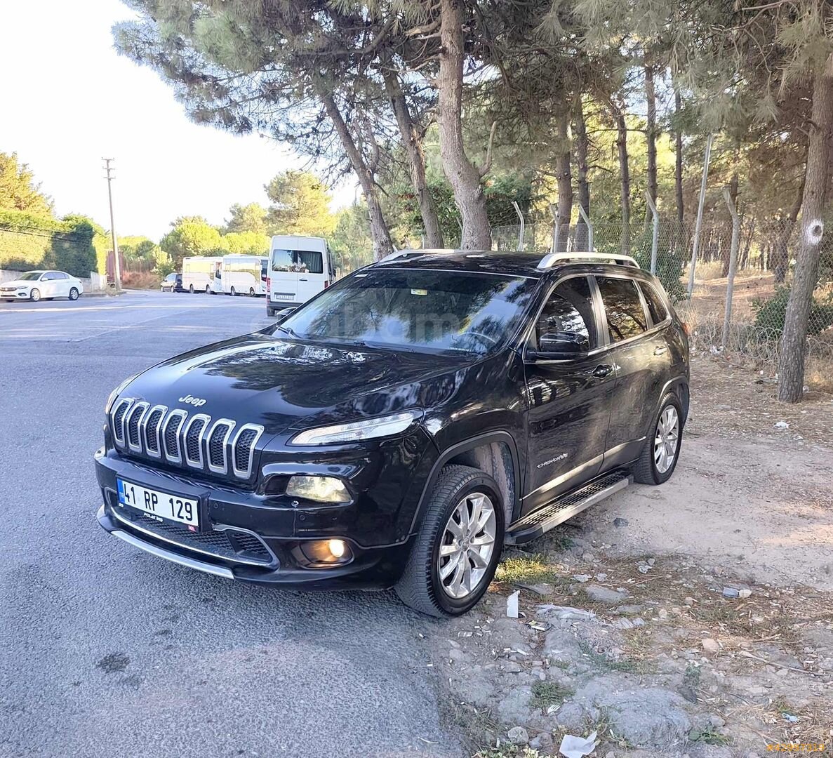 Galeriden Jeep Cherokee 2.0 TD Limited 2014 Model Kocaeli 169.000 km Siyah 3