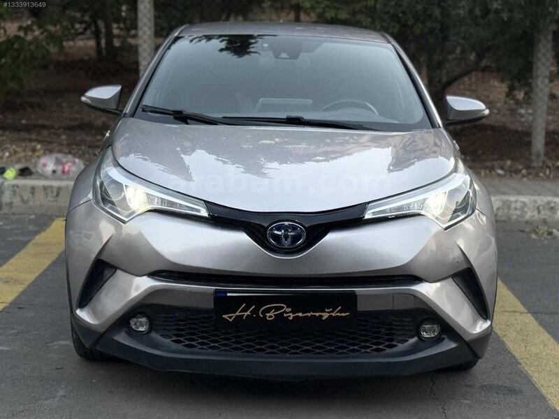 1 TAM 2 LOKAL HARİCİ HATASIZ 2018 HYBDRİD TOYOTA C-HR