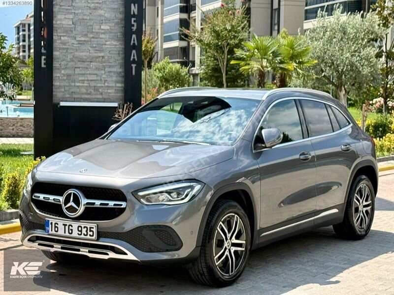 KADİR EÇER OTOMOTİVDEN 2020 MERCEDES GLA 200 1.3 CGI PROGRESSİVE 1