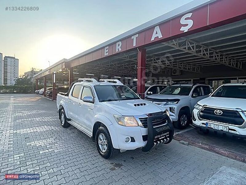 ERTAŞ OTOMOTİV 2013 HILUX 4x2 TEK EL+ SERVİS BAKIMLI+ MASRAFSIZ
