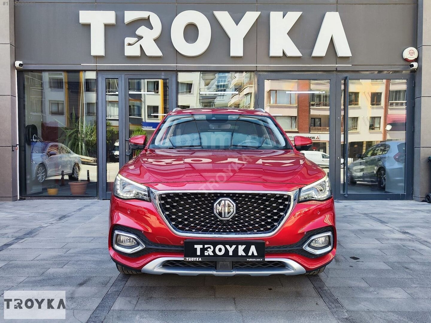 TROYKA'DAN 2023 MG HS 1.5 T-GDI LUXURY KREDİ KARTINA 12 TAKSİT 2