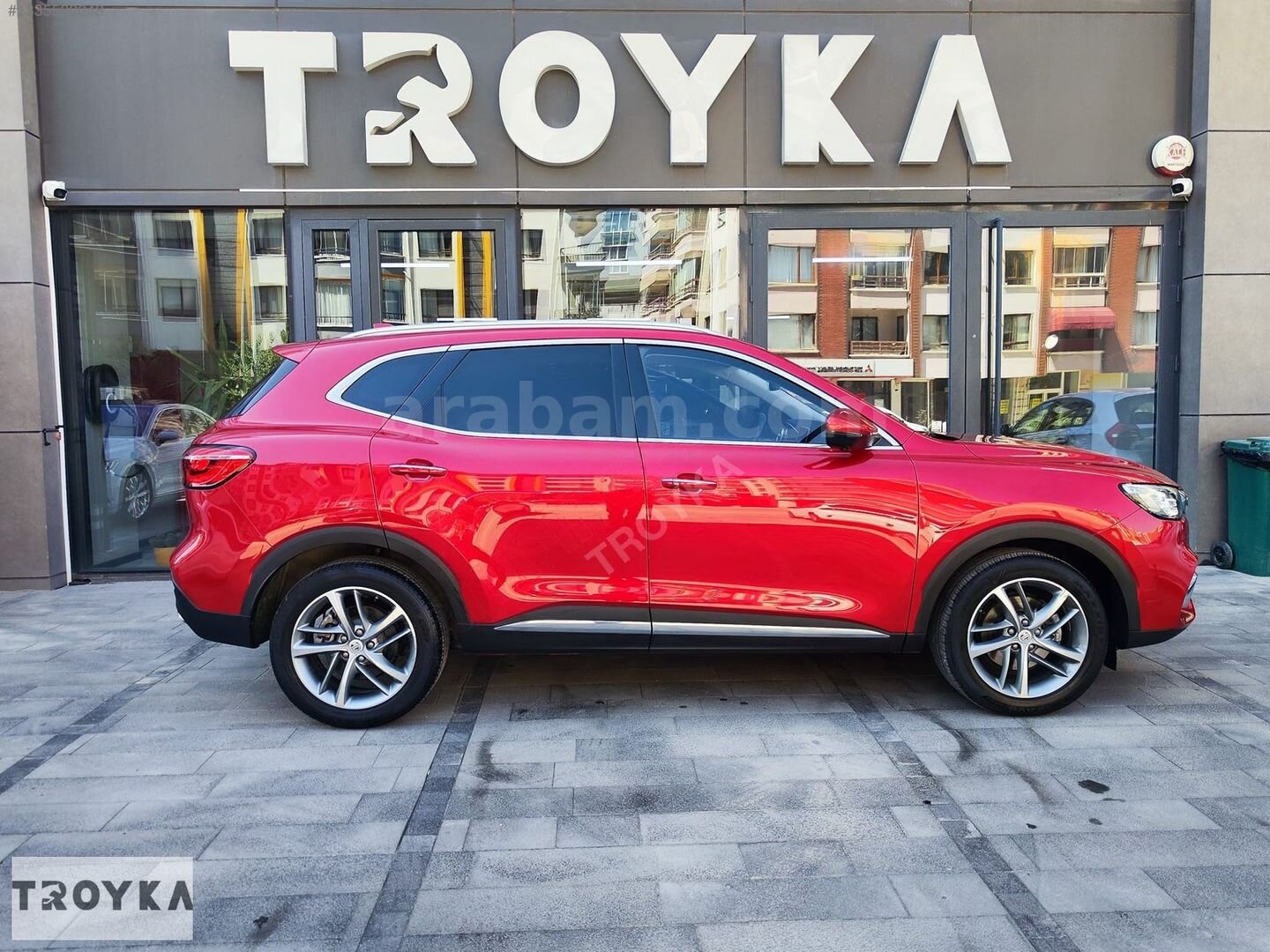 TROYKA'DAN 2023 MG HS 1.5 T-GDI LUXURY KREDİ KARTINA 12 TAKSİT 4