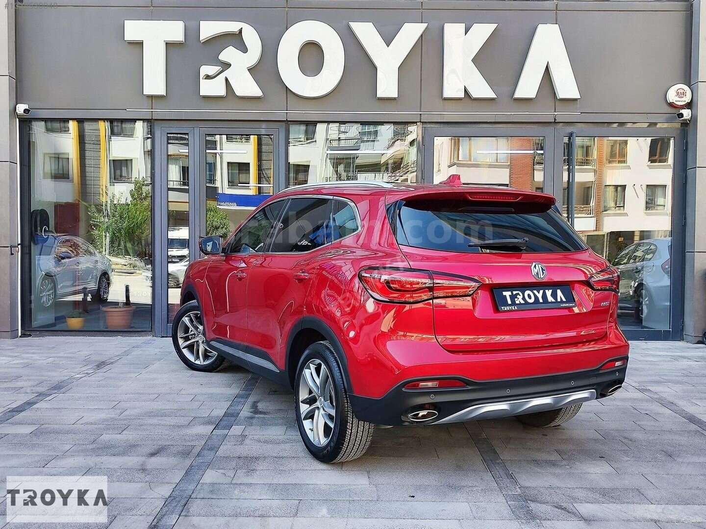 TROYKA'DAN 2023 MG HS 1.5 T-GDI LUXURY KREDİ KARTINA 12 TAKSİT 7