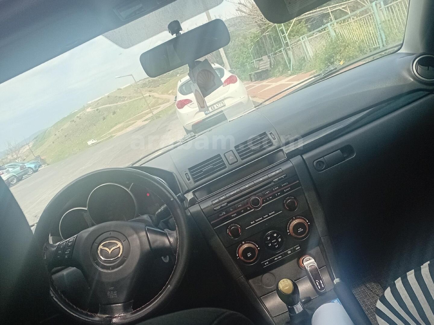 Sahibinden Mazda 3 1.6 Dynamic 2004 Model İzmir 520.000 km Füme 5