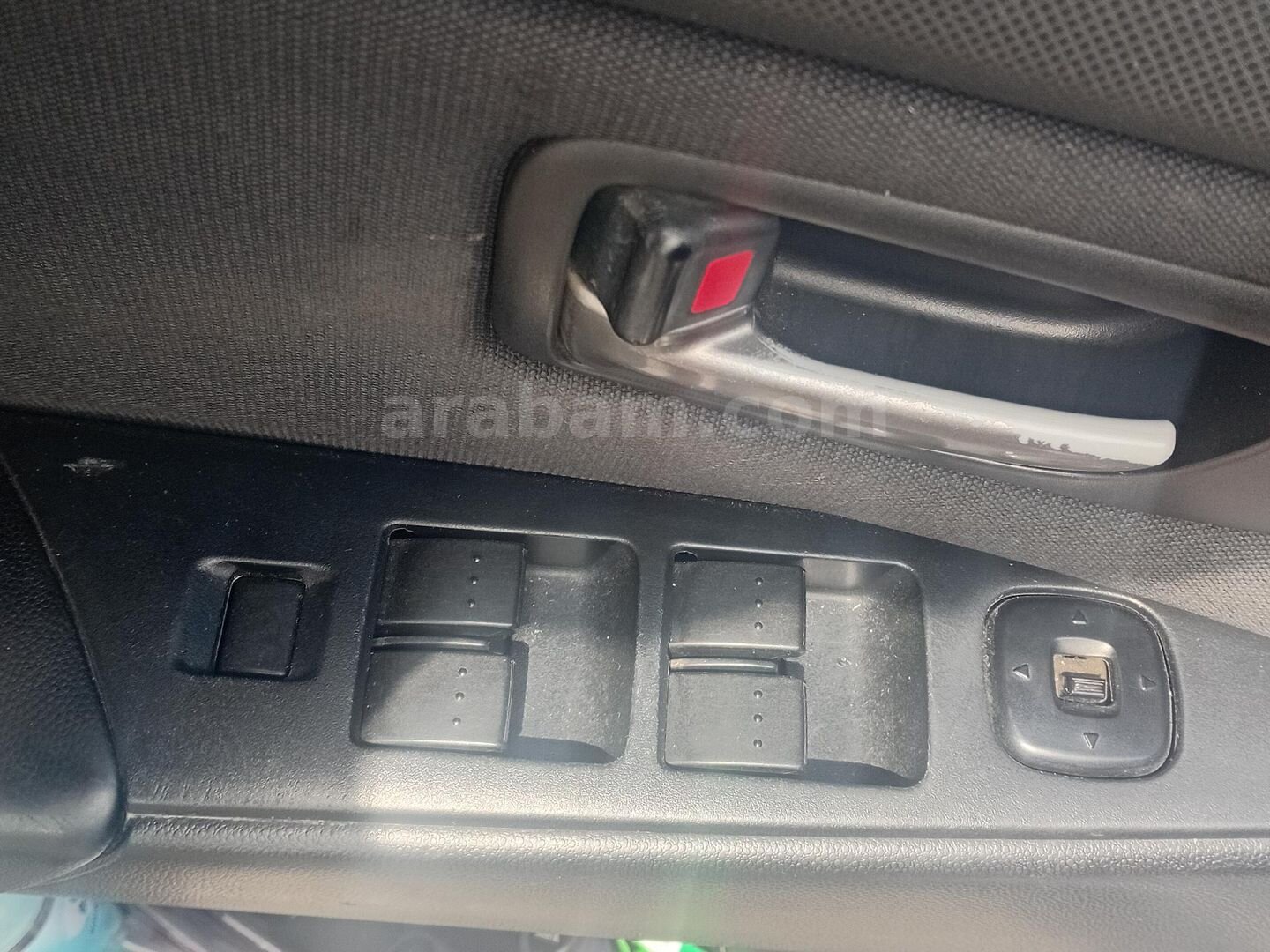 Sahibinden Mazda 3 1.6 Dynamic 2004 Model İzmir 520.000 km Füme 6