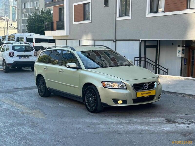 Galeriden Volvo V50 1.6 D Prime 2008 Model İstanbul 480.000 km Yeşil
