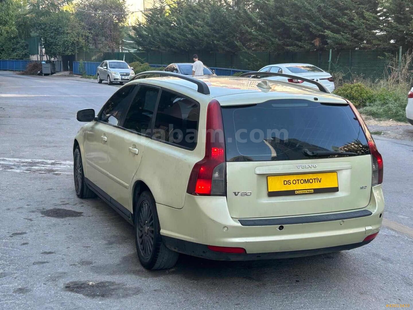 Galeriden Volvo V50 1.6 D Prime 2008 Model İstanbul 480.000 km Yeşil 4