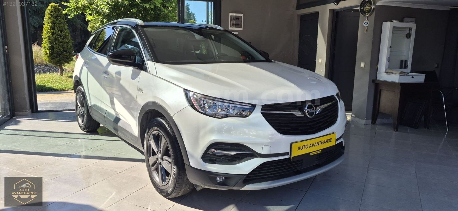 Galeriden Opel Grandland X 1.2 T Enjoy Skyline 2020 Model Trabzon 56.000 km Beyaz 3