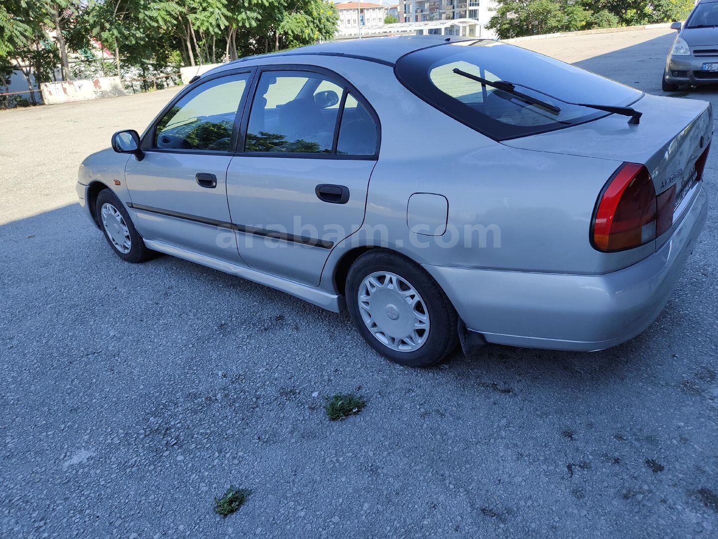 Sahibinden Mitsubishi Carisma 1.6 GLX 1999 Model 1