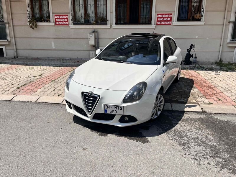 Sahibinden Alfa Romeo Giulietta 1.4 TB MultiAir Distinctive 2012 Model