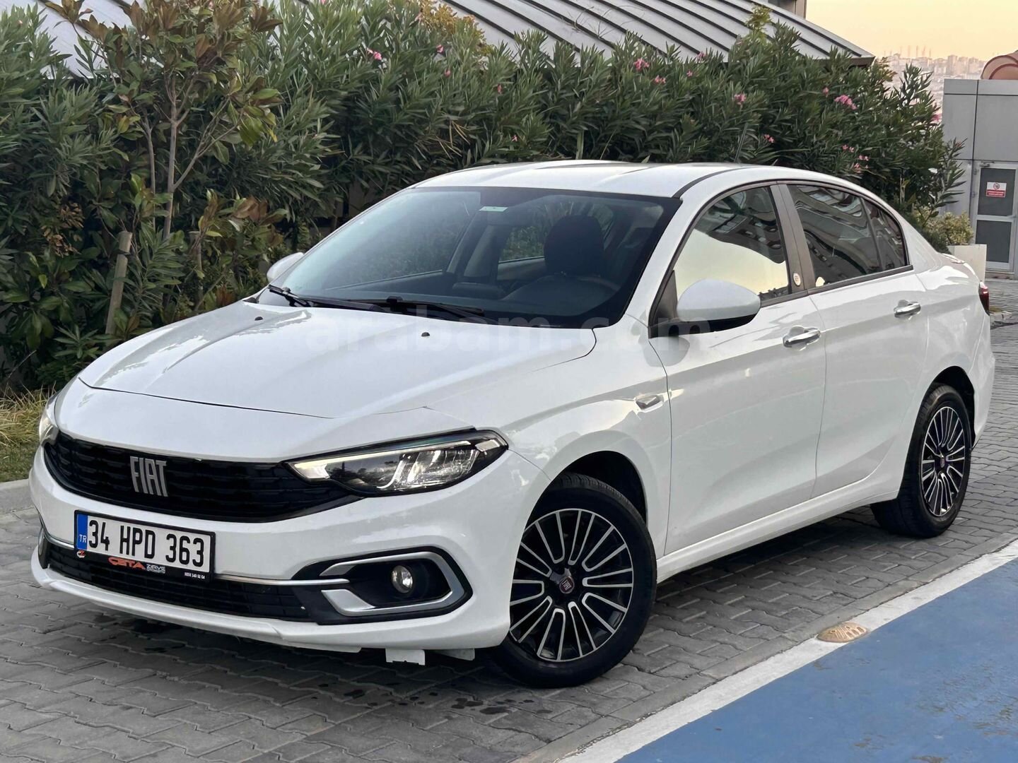 Galeriden Fiat Egea 1.6 Multijet Urban 2023 Model İstanbul 104.000 km Beyaz 2