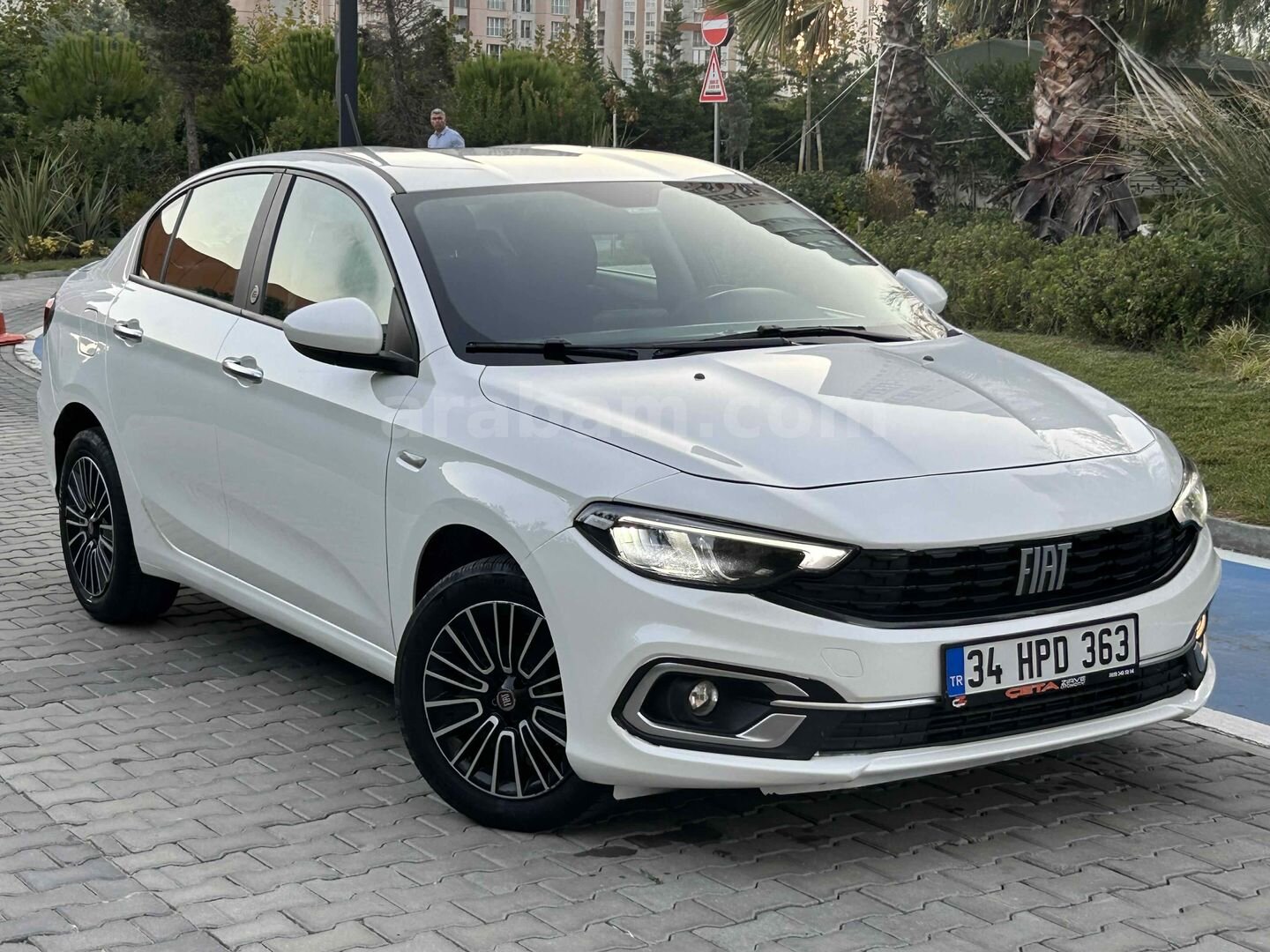 Galeriden Fiat Egea 1.6 Multijet Urban 2023 Model İstanbul 104.000 km Beyaz 4