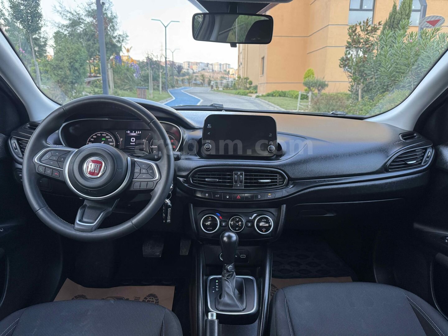 Galeriden Fiat Egea 1.6 Multijet Urban 2023 Model İstanbul 129.000 km Beyaz 6