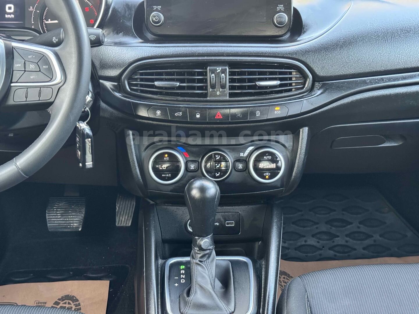 Galeriden Fiat Egea 1.6 Multijet Urban 2023 Model İstanbul 129.000 km Beyaz 7
