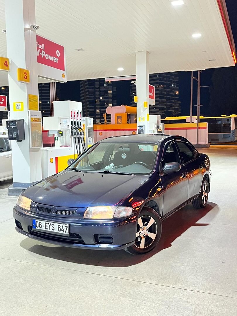 Sahibinden Mazda 323 1.8 Familia 1997 Model Ankara 370.000 km Mavi 1