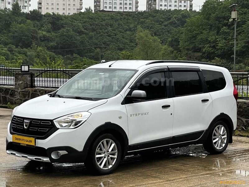 Galeriden Dacia Lodgy 1.5 BlueDCI Stepway 2020 Model Giresun 69.550 km Beyaz