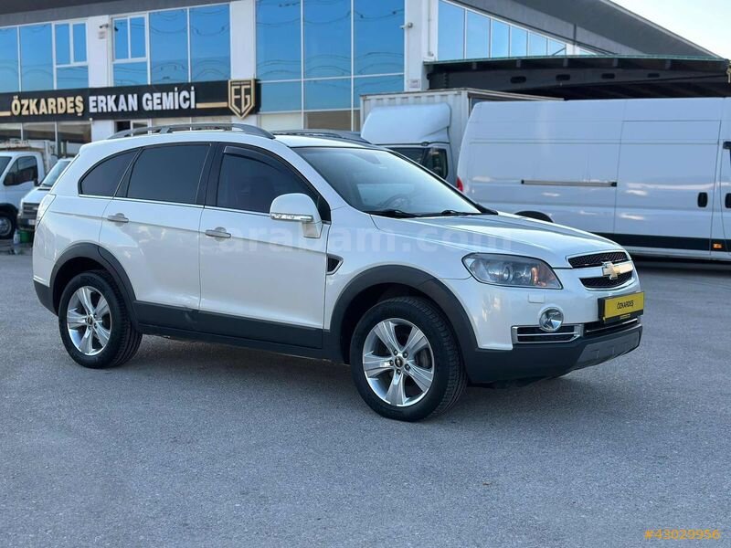 ÖZKARDEŞ"DEN 2011 MODEL DEĞİŞENSİZ CHEVROLET CAPTİVA 7 KİŞİLİK