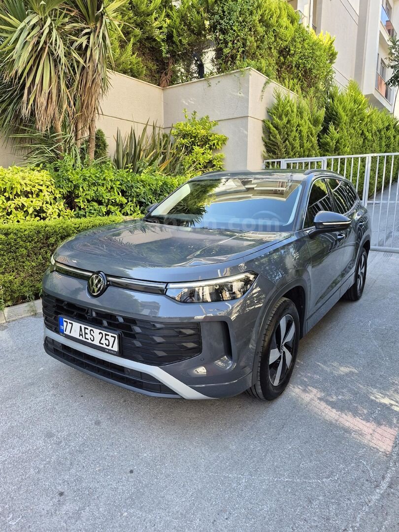 Sahibinden Volkswagen Tayron 1.5 e-TSI Life 2025 Model Bursa 25.000 km Füme 7