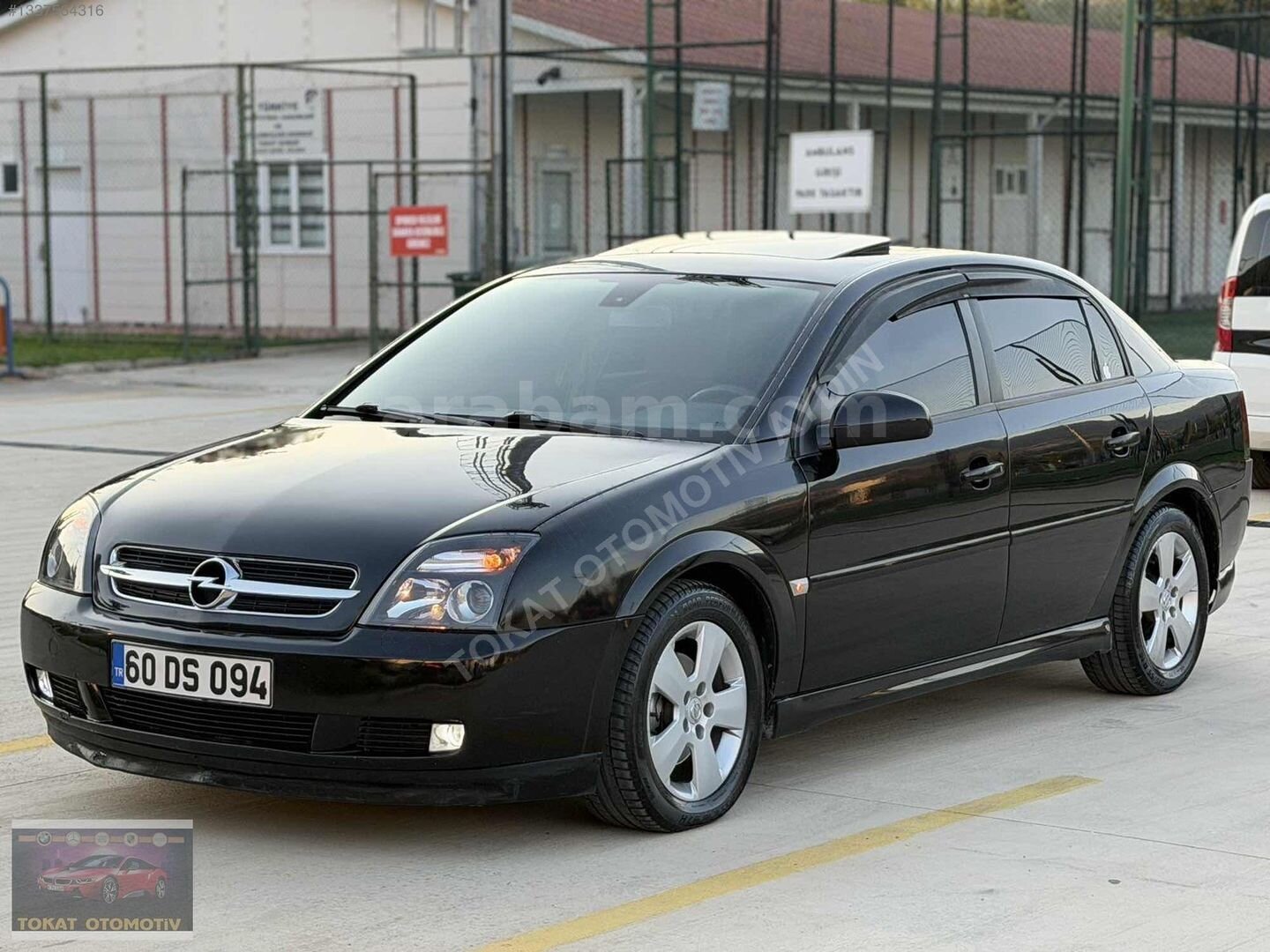 Galeriden Opel Vectra 1.6 Comfort 2004 Model Tokat 255.000 km Siyah 1