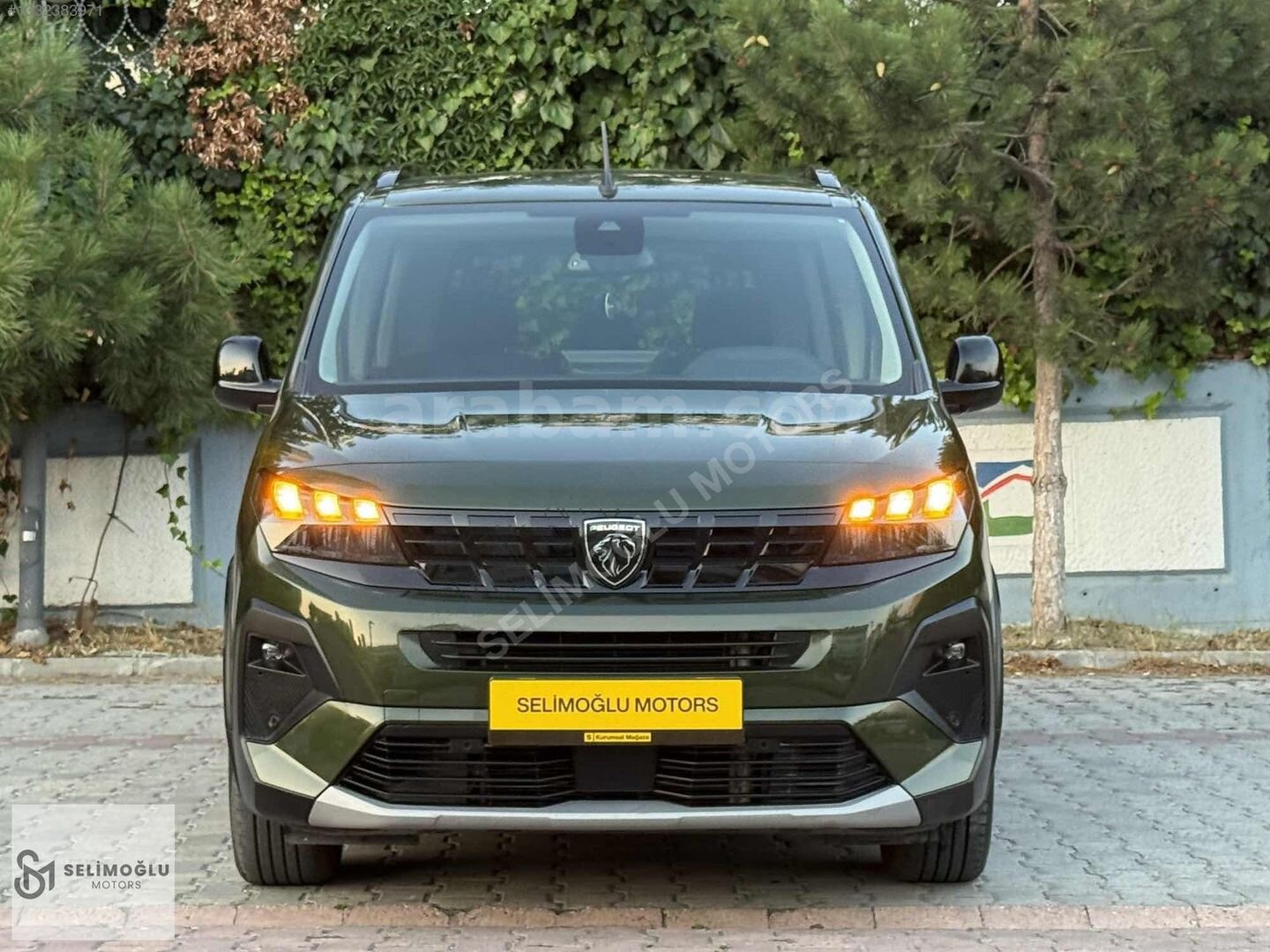 Galeriden Peugeot Rifter 1.5 BlueHDI GT 2025 Model İstanbul 26.000 km Yeşil 1