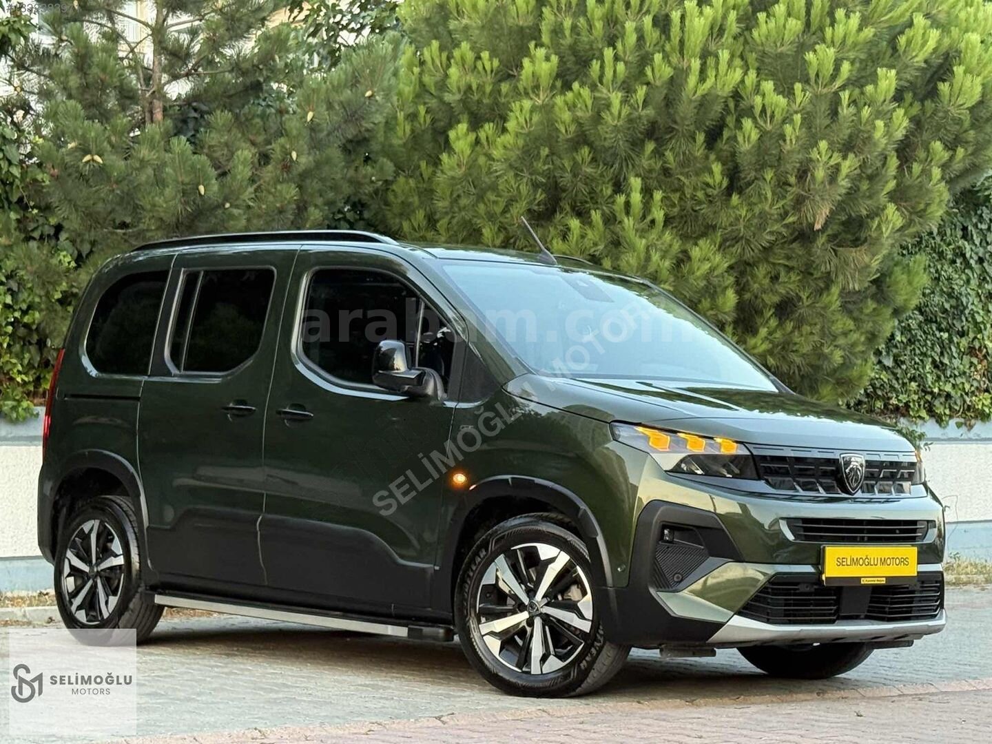 Galeriden Peugeot Rifter 1.5 BlueHDI GT 2025 Model İstanbul 26.000 km Yeşil 4