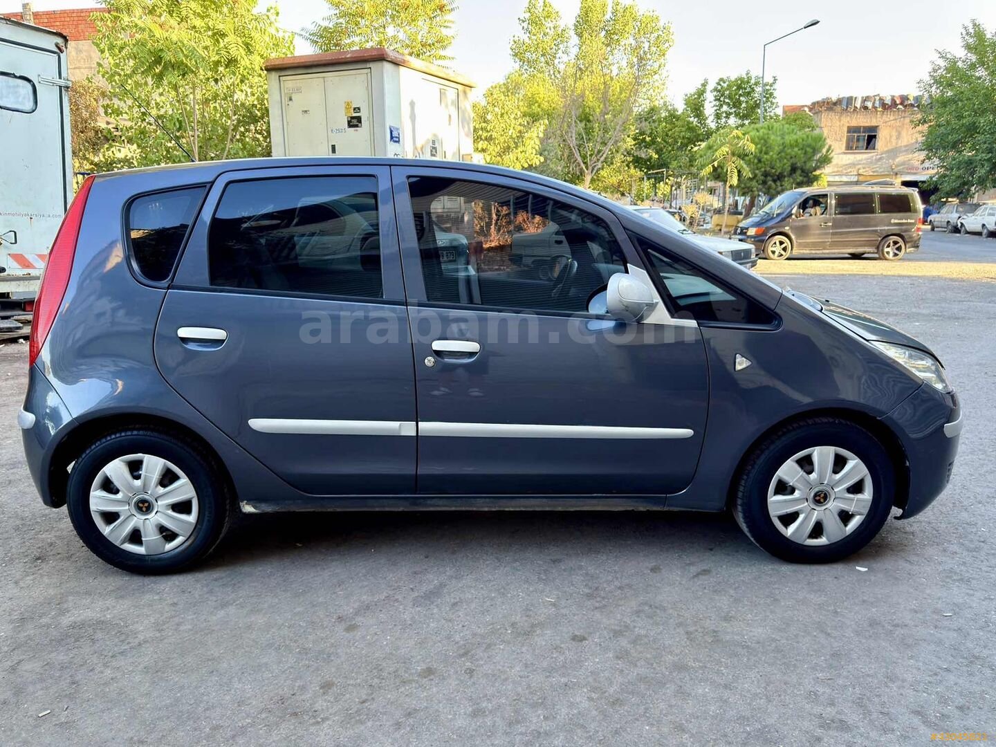 Galeriden Mitsubishi Colt 1.3 Invite 2007 Model İzmir 280.000 km Füme 7
