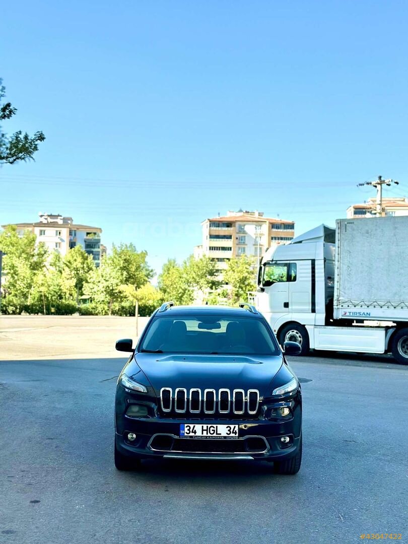 Galeriden Jeep Cherokee 2.0 TD Limited 2015 Model Gaziantep 250.000 km Siyah 2