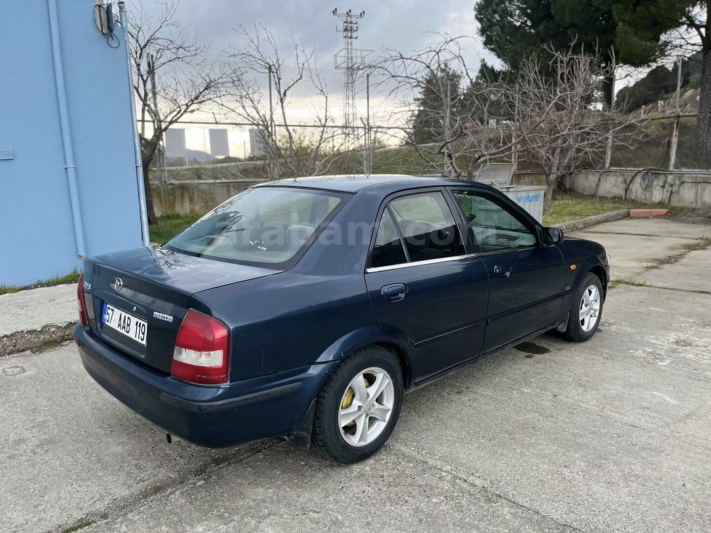 Sahibinden Mazda 323 1.5 Familia 1999 Model 3