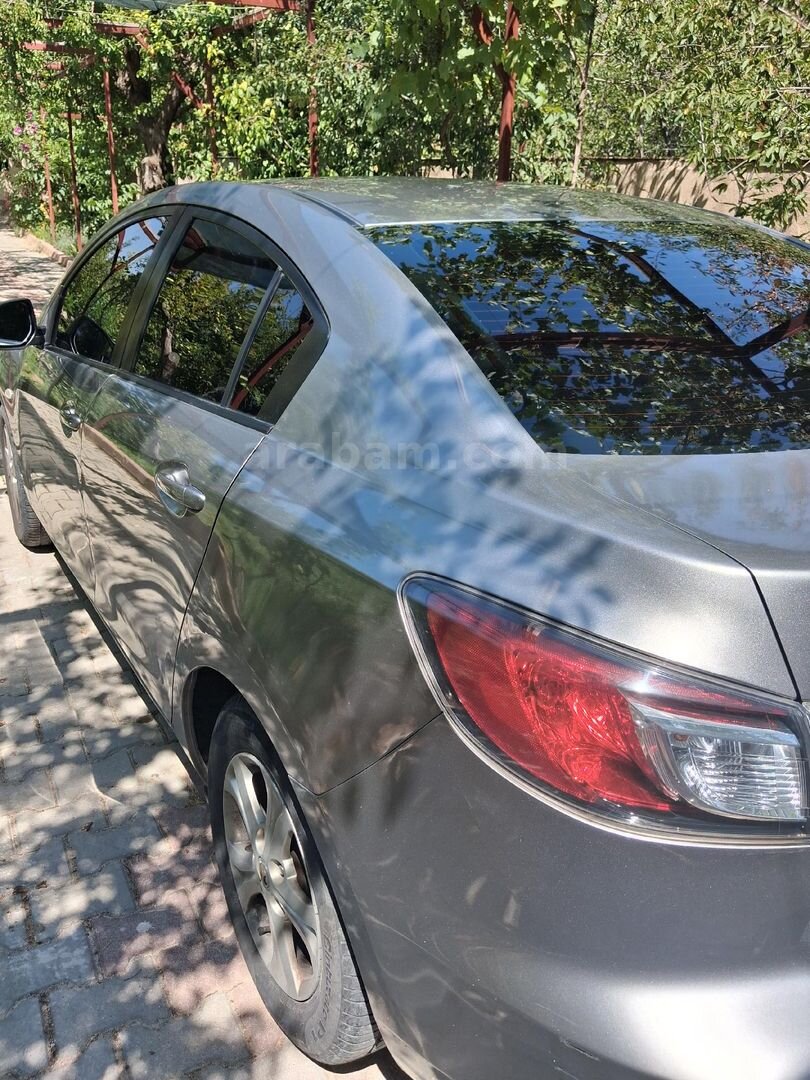 Sahibinden Mazda 3 1.6 Touring 2011 Model 7