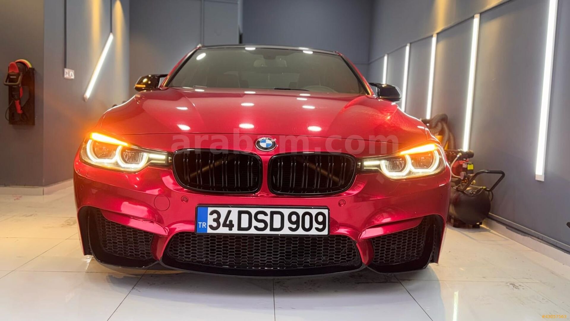 ÖZEL RENK M DÖNÜŞÜM 2016 BMW 3.20İ ED 40TH YEAR 505 BİN PEŞİN