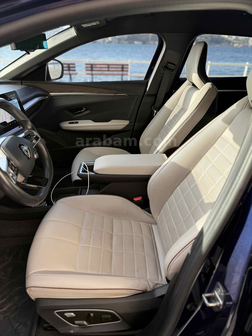 Sahibinden Renault Megane E-Tech Iconic 2023 Model İstanbul 65.000 km Lacivert 7